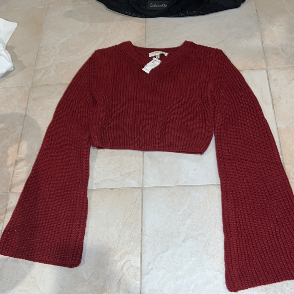 NWT boutique cropped maroon sweater